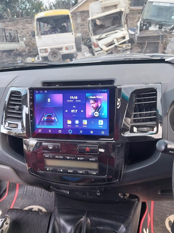 HILUX VIGO FORTUNER AUTO AC 9 08-14