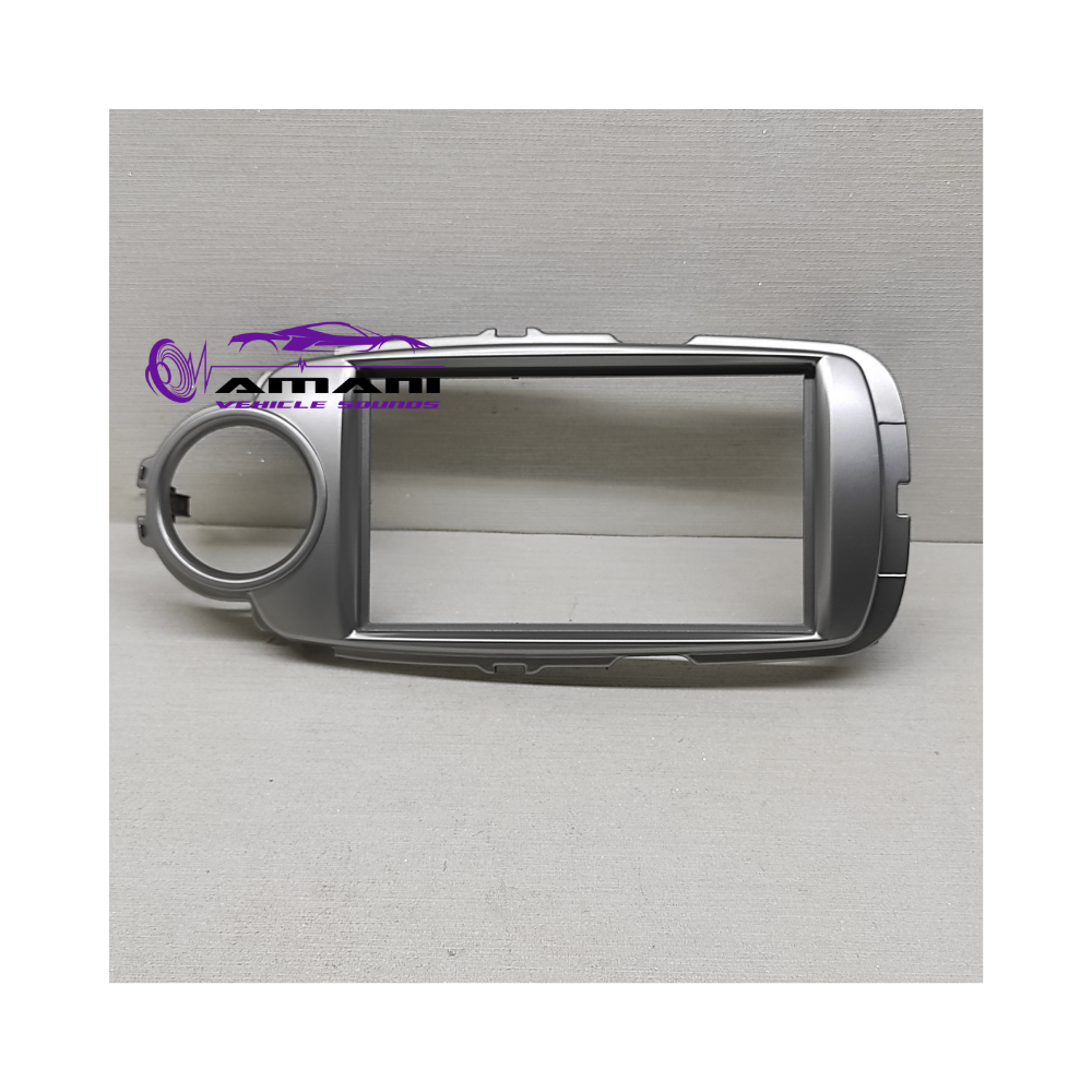 Toyota  Vitz2012 7inch radio fascia